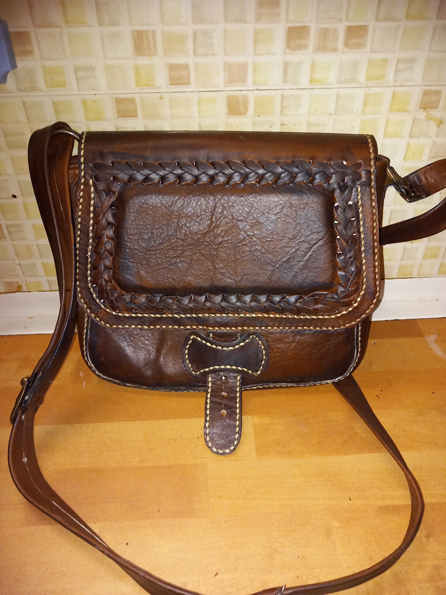 Dámská kabelka přes rameno